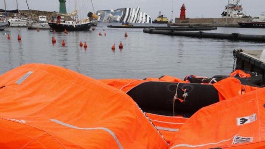 Los canarios del &#039;Costa Concordia&#039; rechazan los 14.000 euros por daños