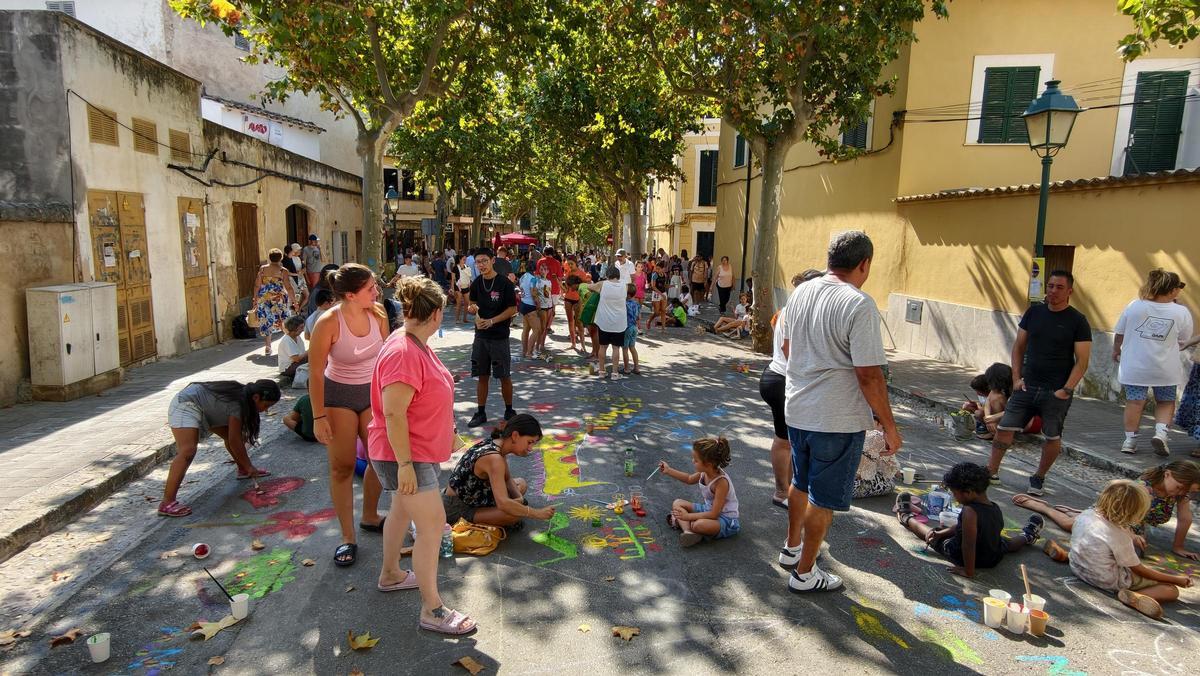 FOTOS | Las calles de Alaró se llenan de creación y color
