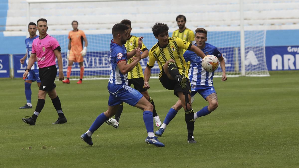 Avilés- Oviedo en el Suárez Puerta