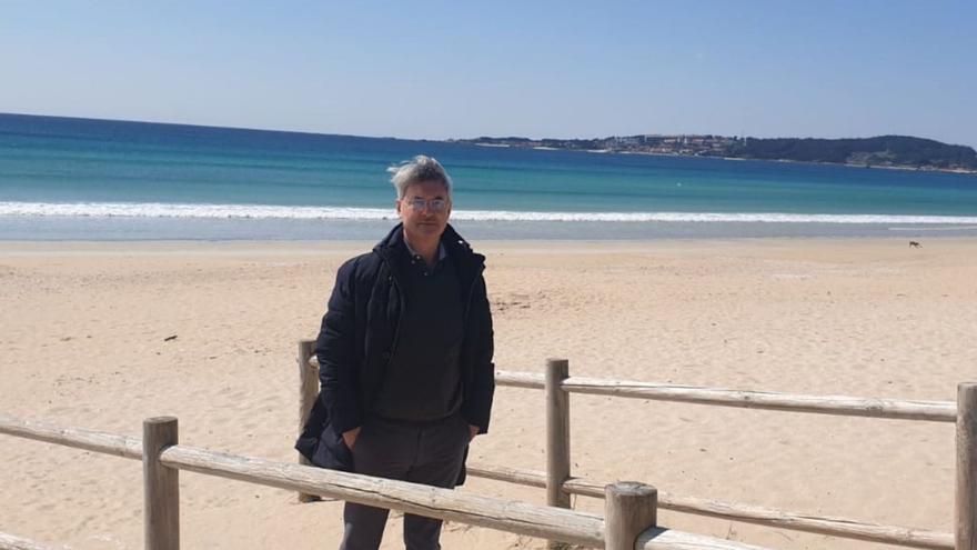 José Cacabelos, en la playa de A Lanzada. | FdV