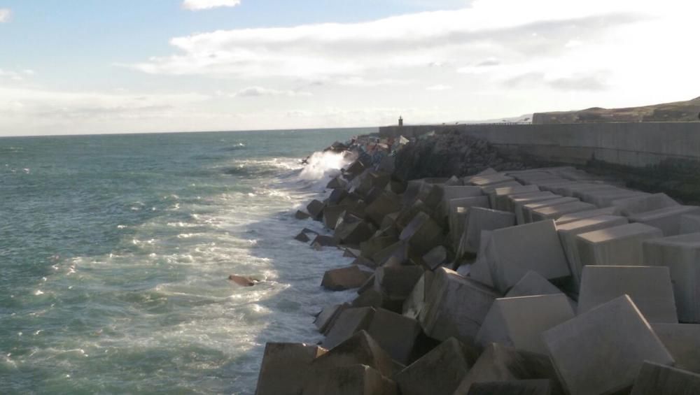 Temporal de viento y oleaje en Asturias