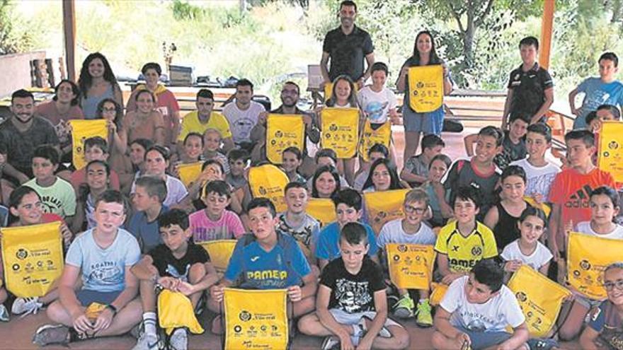 Visita a los niños de los campamentos estivales