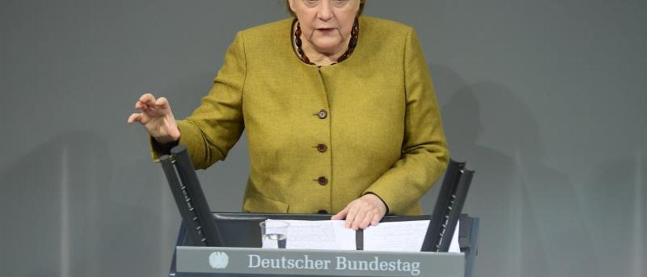 Angela Merkel ha prometido que todos los alemanes estarán vacunados antes del 21 de septiembre.