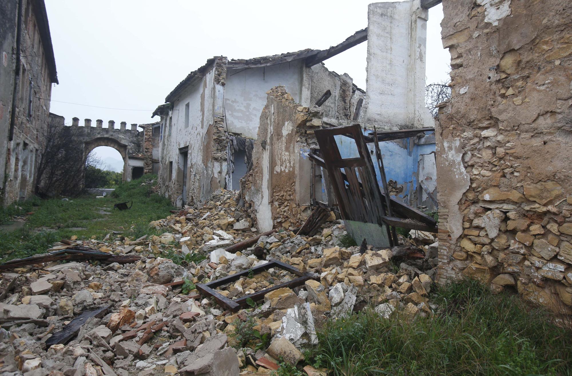 El poblado abandonado de Berfull, una cita con el pasado