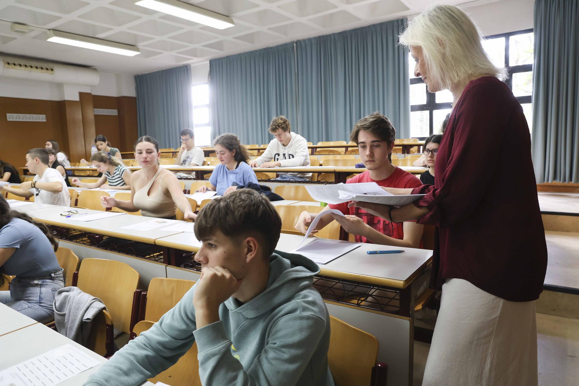 Primer día de la Selectividad 2023 en la Universidad de Alicante