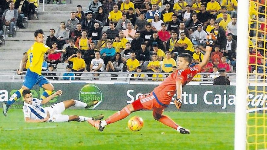 La Real Sociedad, un rival propicio cada vez que se enfrenta a la UD Las Palmas en Gran Canaria