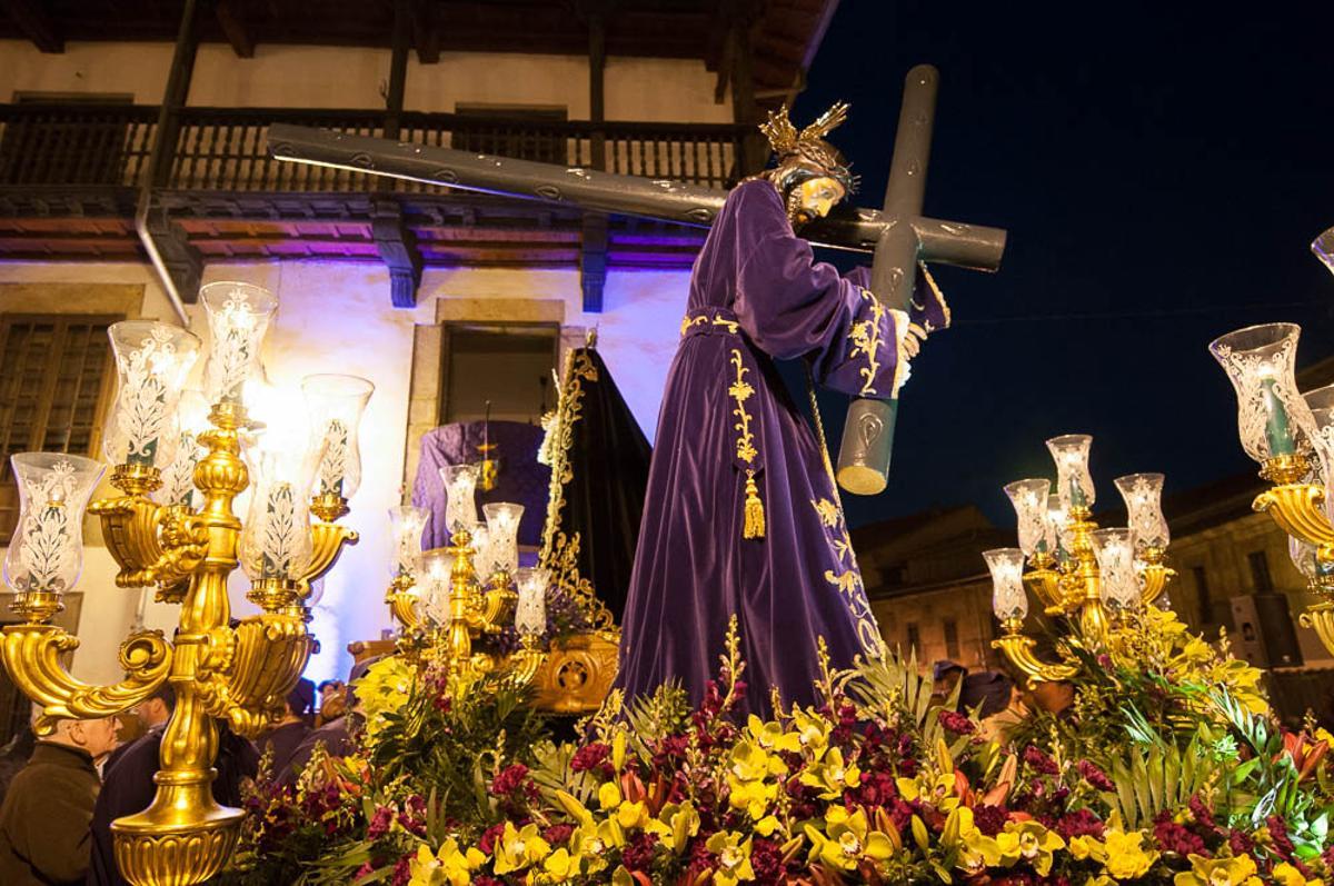 Un paso de Semana Santa