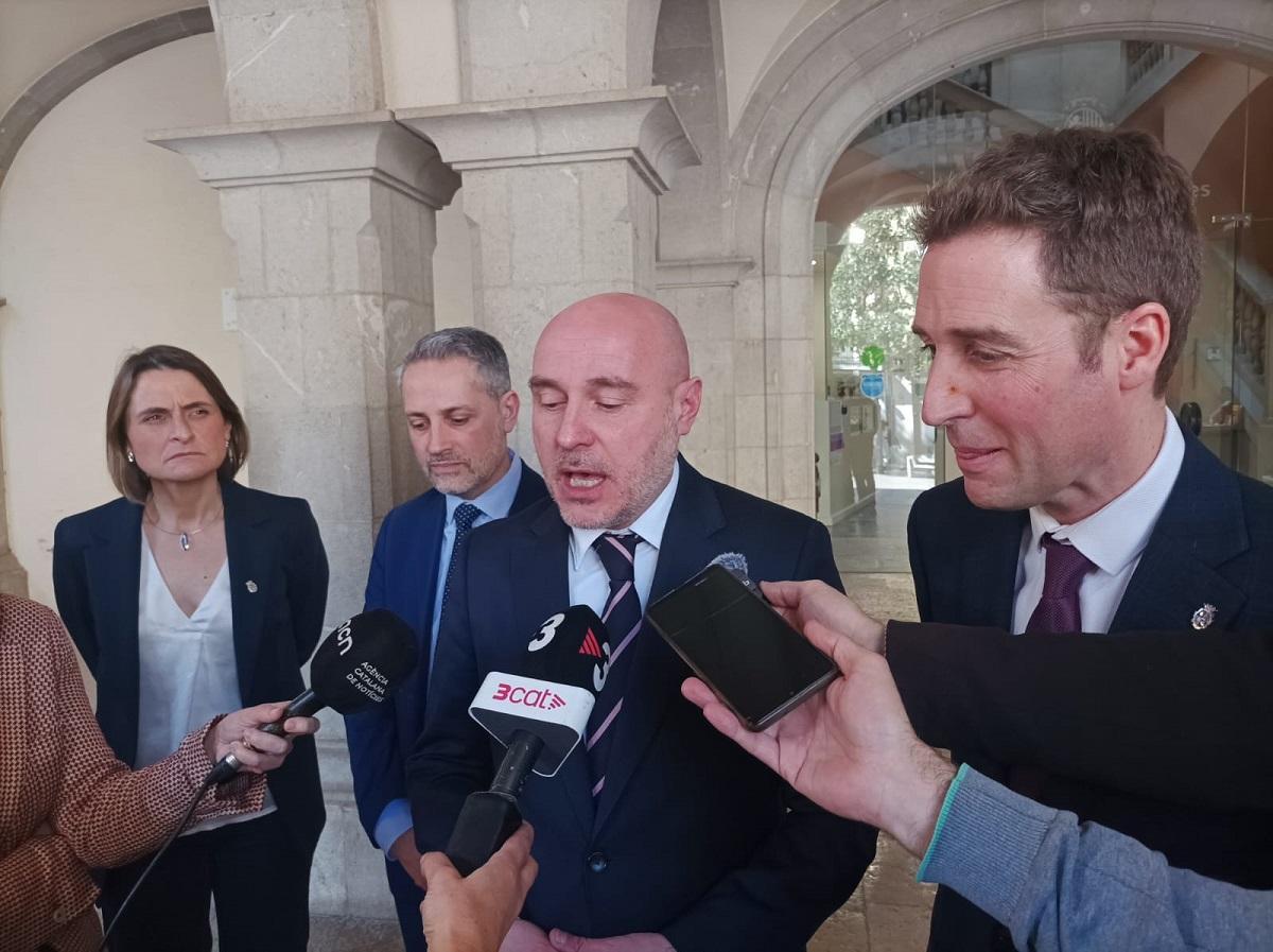 Prieto i Masquef explicant els temes tractats durant la trobada