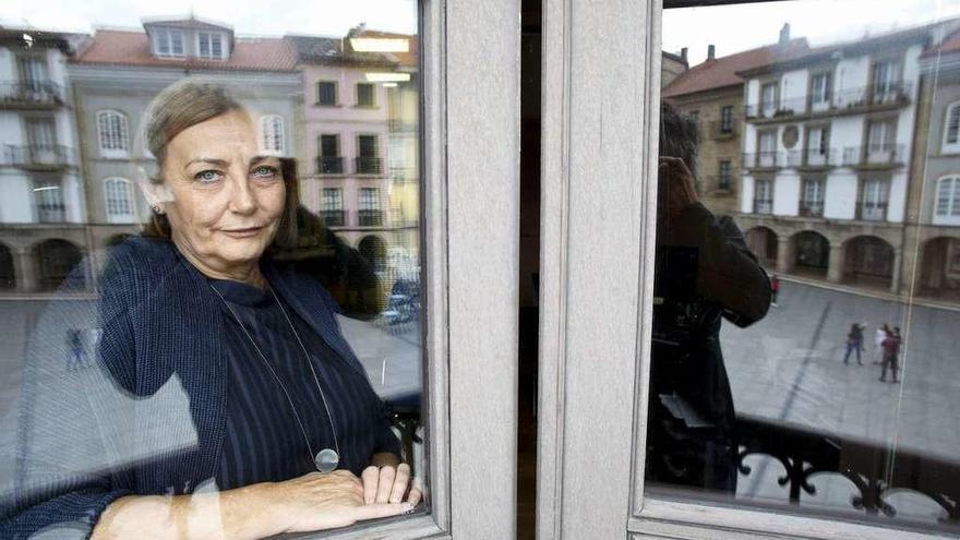 Mariví Monteserín, en el Ayuntamiento de Avilés.