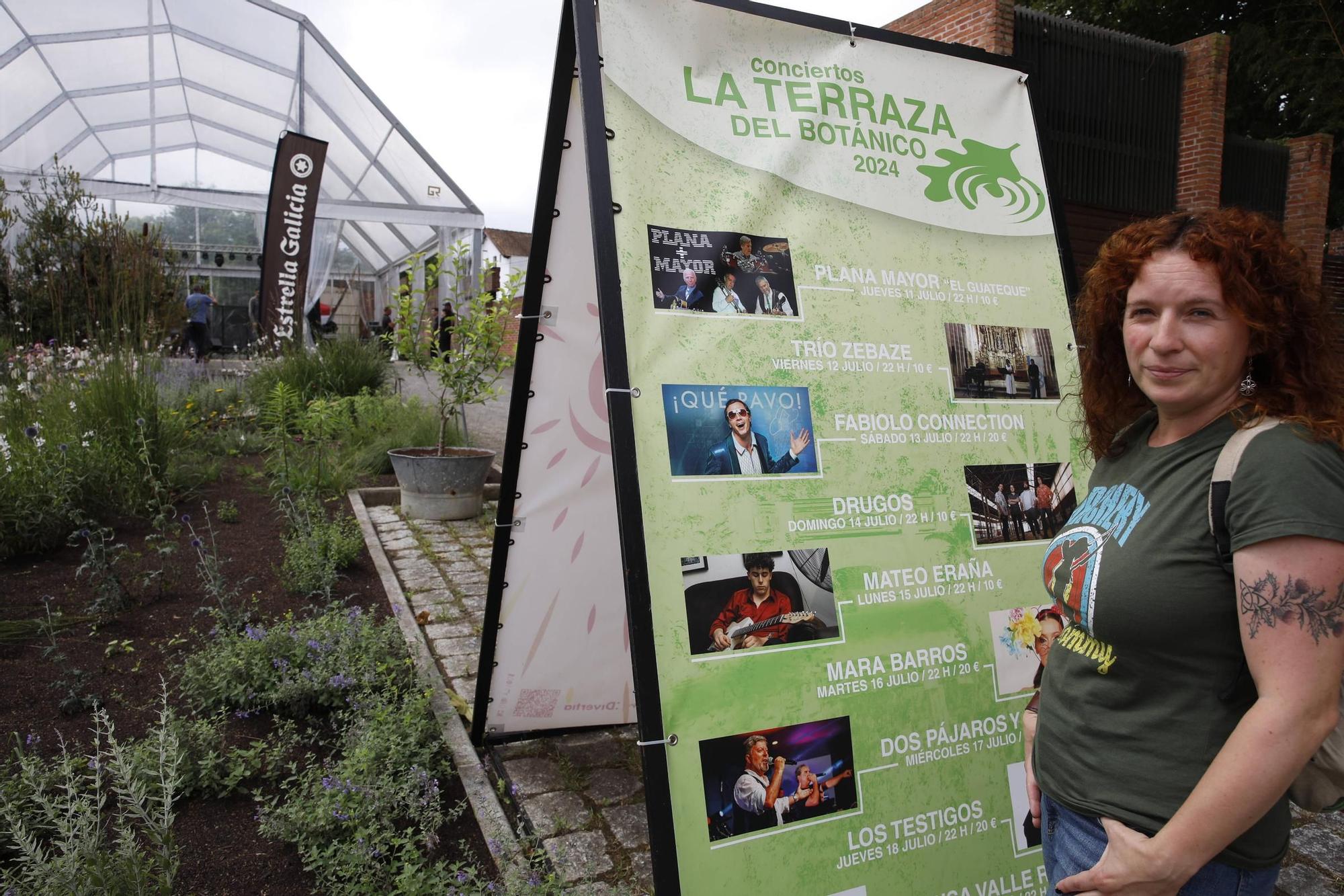 El grupo gijonés "Plana Mayor" abre los conciertos del Jardín Botánico (en imágenes)