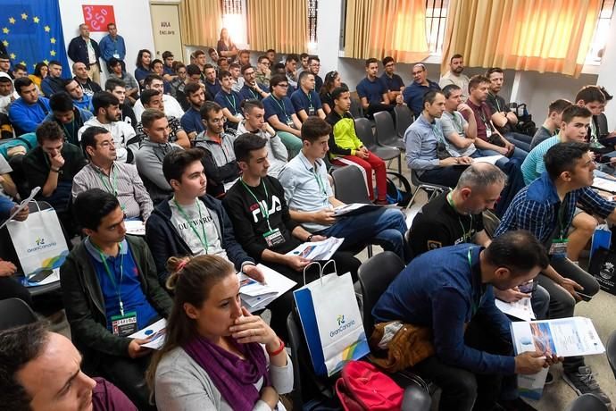 GRAN CANARIA  18-03-19   VECINDARIO. SANTA LUCIA DE TIRAJANA.   Encuentro Internacional en Santa Lucía. Acto de apertura del Encuentro Internacional, con alumnos de Francia, Portugal, Eslovenia, Turquía y de Santa Lucía en el IES Santa Lucia.  FOTOS: JUAN CASTRO  | 18/03/2019 | Fotógrafo: Juan Carlos Castro