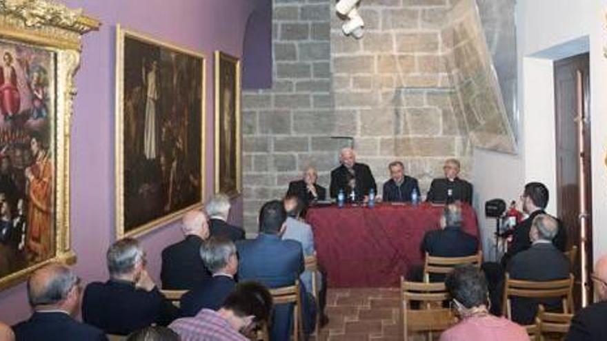 El cardenal Cañizares durante su intervención ayer en la presentación de la nueva sala.