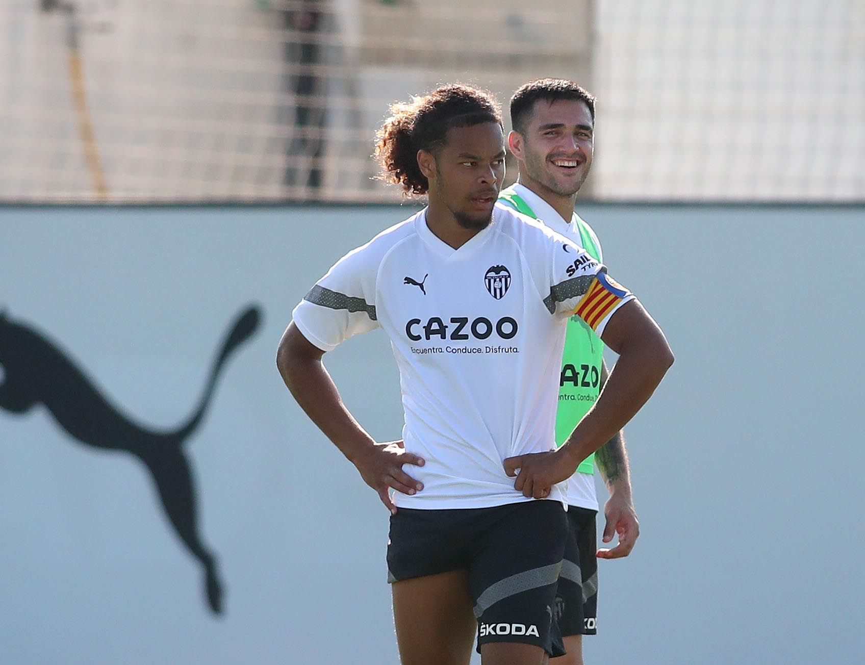 La anécdota de los brazaletes de capitán en el último entrenamiento del Valencia CF