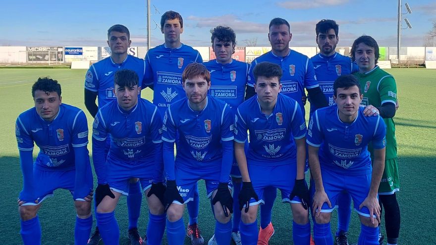 Un gol de Ruso da los tres puntos al Villaralbo B sobre el Atlético Zamora en la Provincial de Fútbol