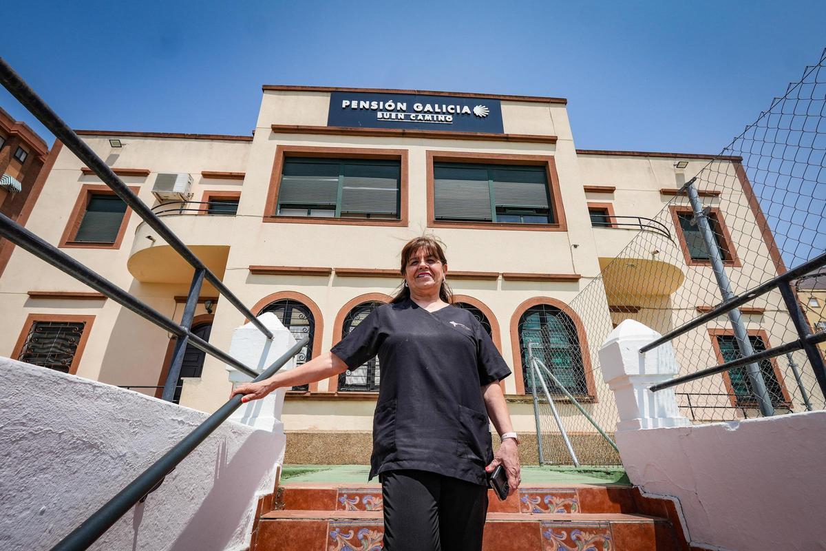 Luisa Blanco, actual regente de la Pensión Galicia.