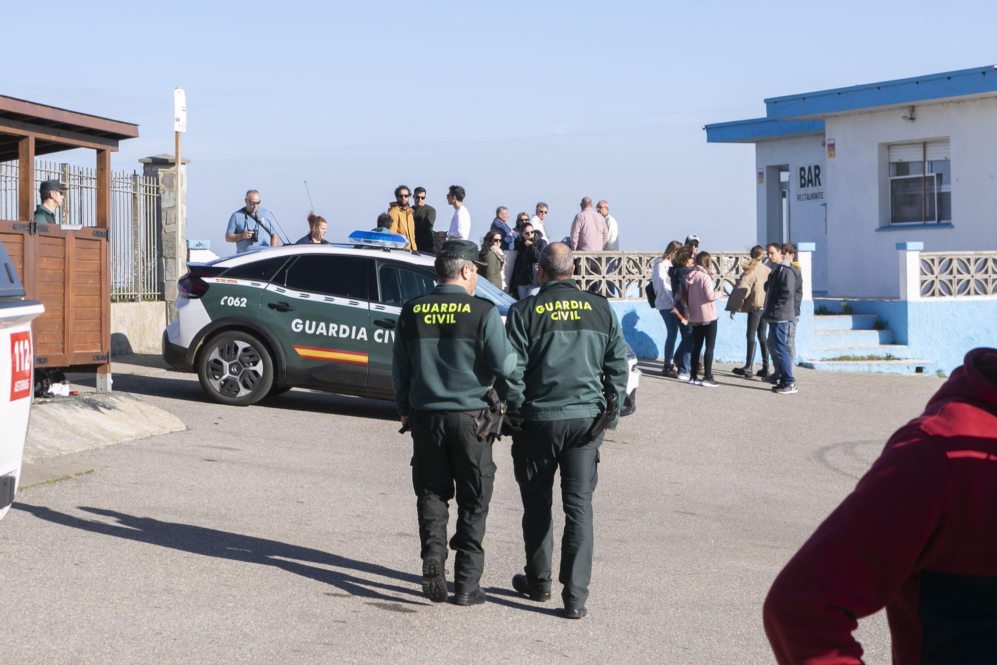 EN IMÁGENES: Operativo de búsqueda de una joven gijonesa en el entorno del cabo Peñas