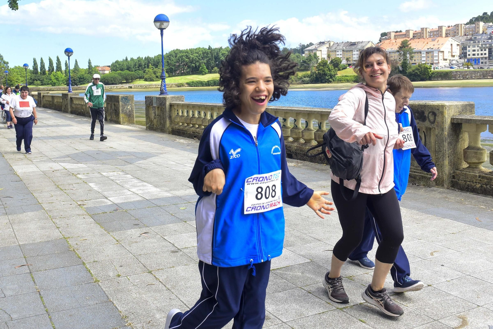 Más de 100 deportistas participan en el maratón urbano Special Olympics en O Burgo
