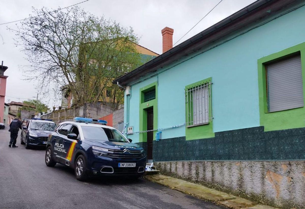 El sospechoso les dijo a los vecinos que al fallecido &quot;lo habían secuestrado los rusos&quot;