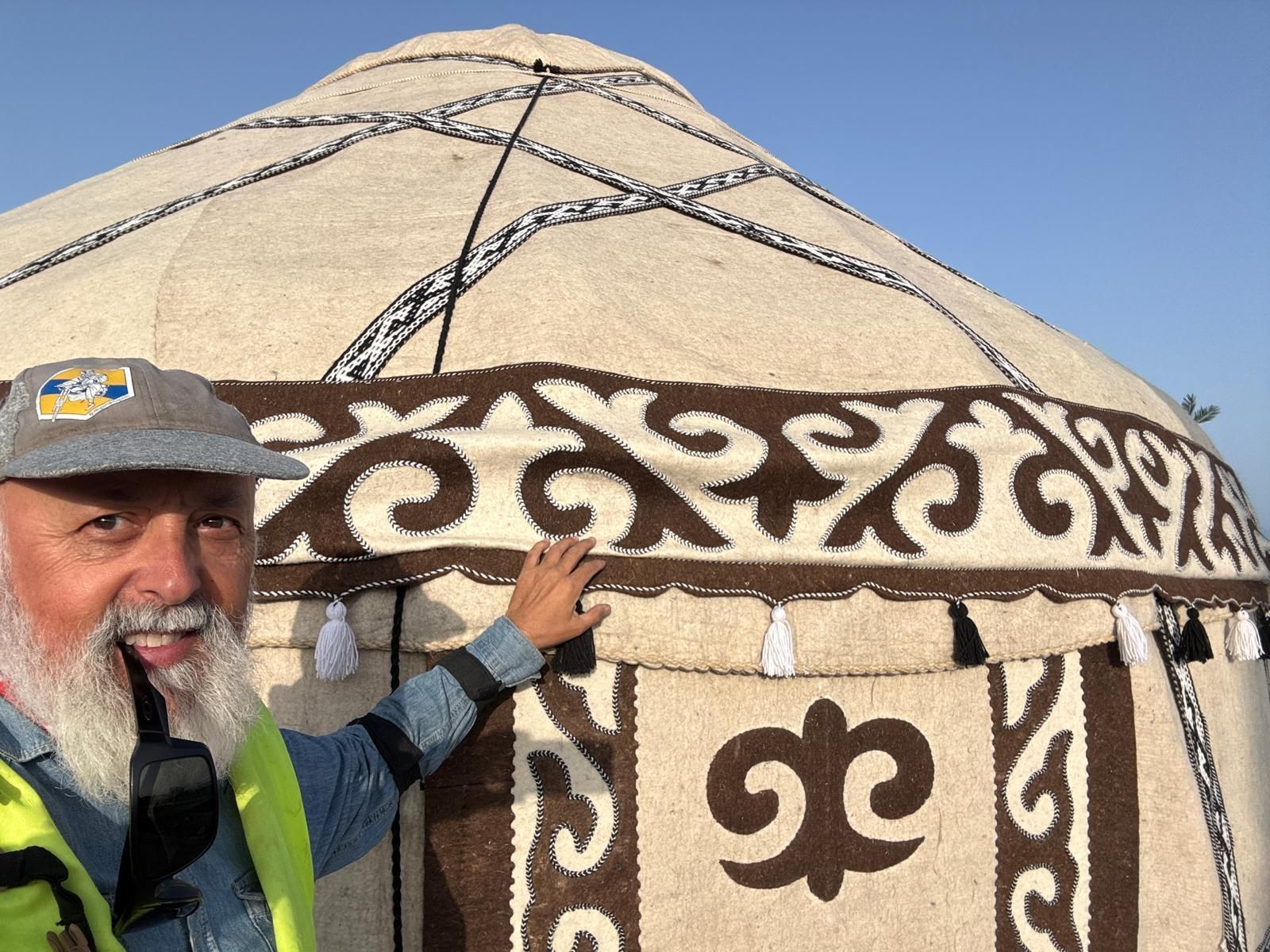 Diario de bitácora de una aventura en Vespino: Así ha compartido Valentín Salvador su aventura en Insatgram