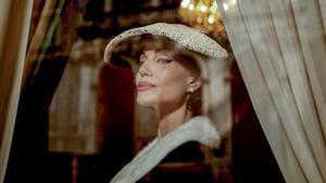 Fotograma de la película María Callas, que protagoniza Angelina Jolie