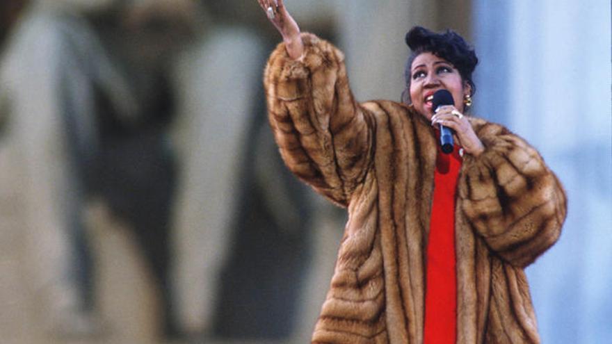 Una joven Aretha Franklin, en un concierto.