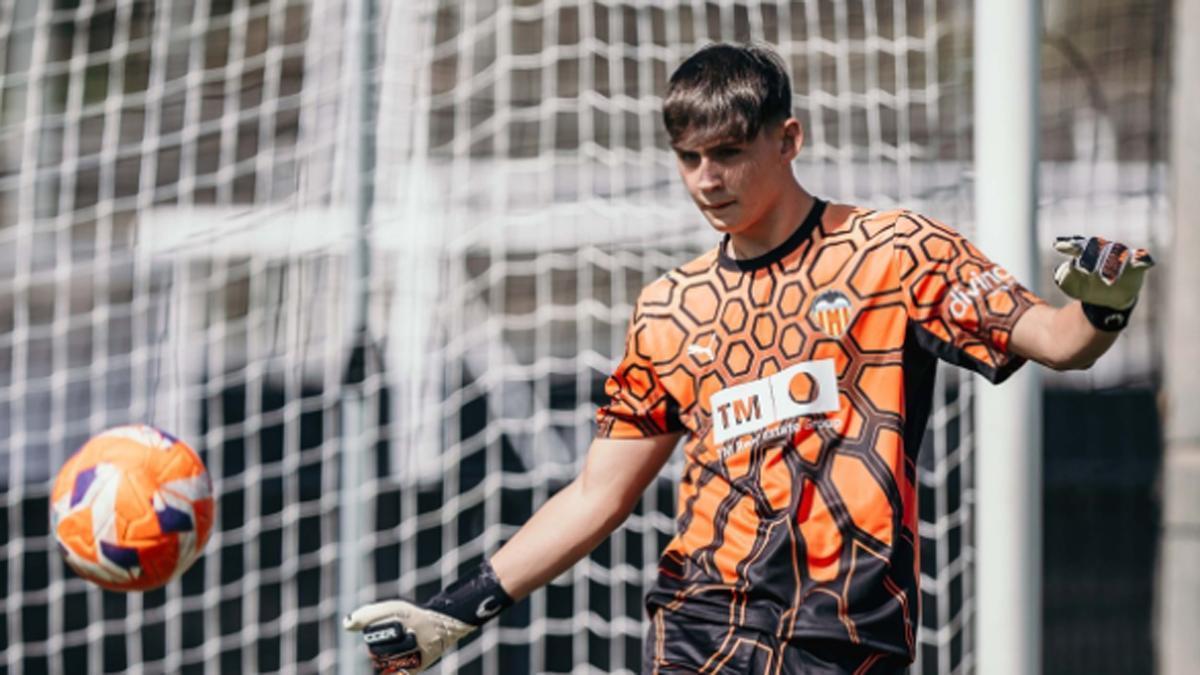 Hugo Álvarez, portero del Valencia CF