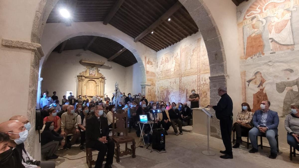 Día de la inauguración tras la restauración, el Lunes de Pascua