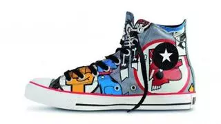 ¿Para qué sirven los dos agujeros de las míticas zapatillas Converse?