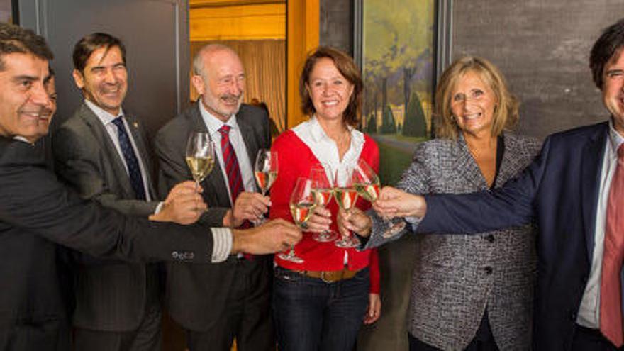 Foto de família durant la presentació de la segona edició del &#039;Campus Peralada&#039; a Girona