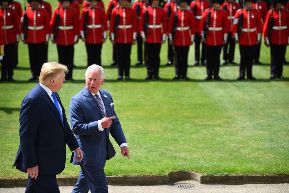 Isabel II recibe a Trump