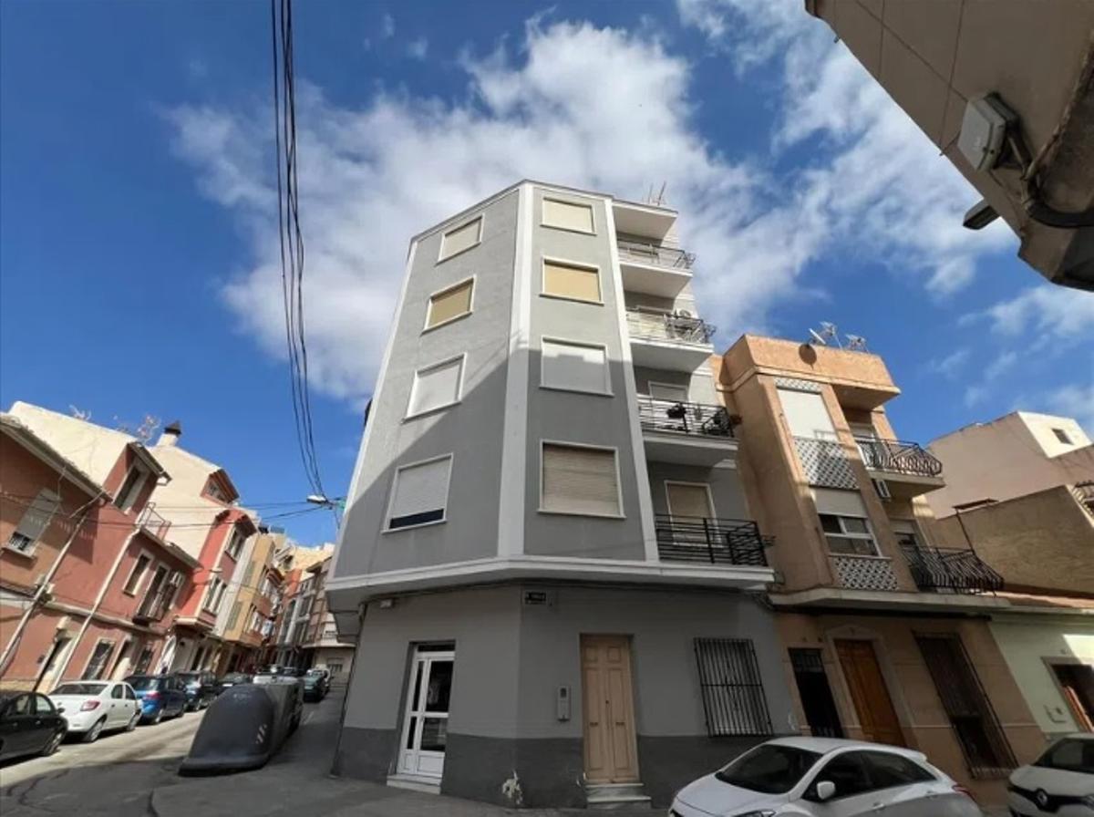 Inmueble donde había un piso a la venta con okupas el pasado mes de diciembre.