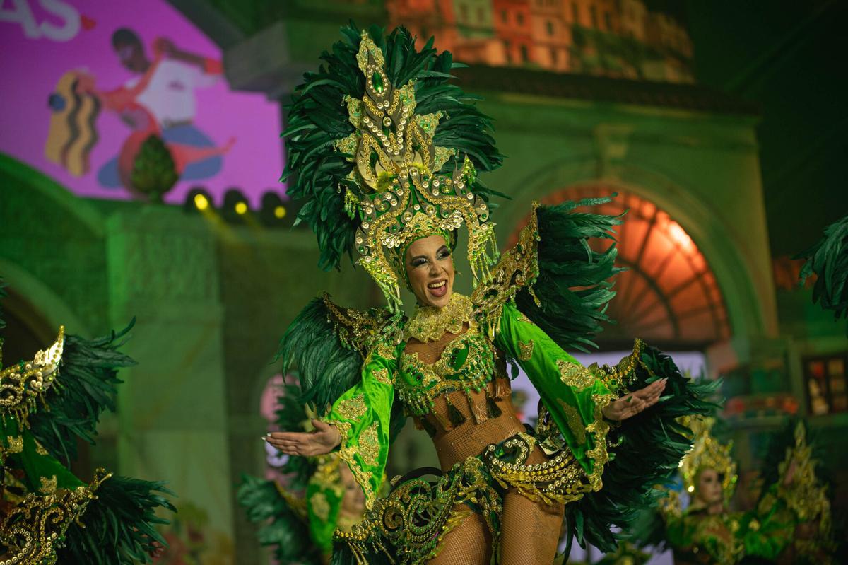 Concurso de comparsas del Carnaval de Santa Cruz de Tenerife 2026 - 1º.- Bahía Bahitiare