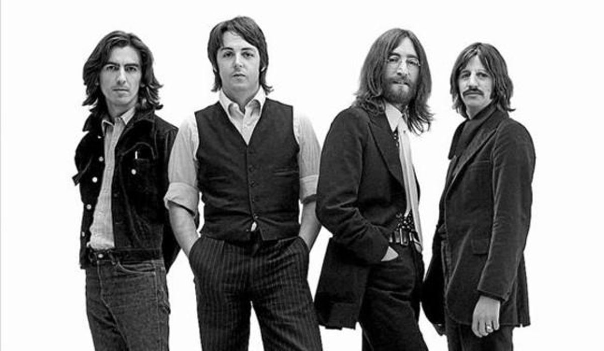 George Harrison, Paul McCartney, John Lennon i Ringo Starr, en una imatge proporcionada ahir per Apple.