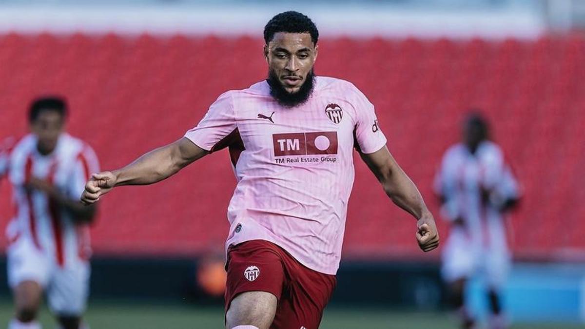 Danjuma, ante el Stoke