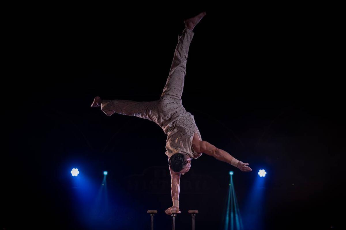 Un pla a Figueres per gaudir d'una jornada plena de màgia, acrobàcies i nostàlgia.