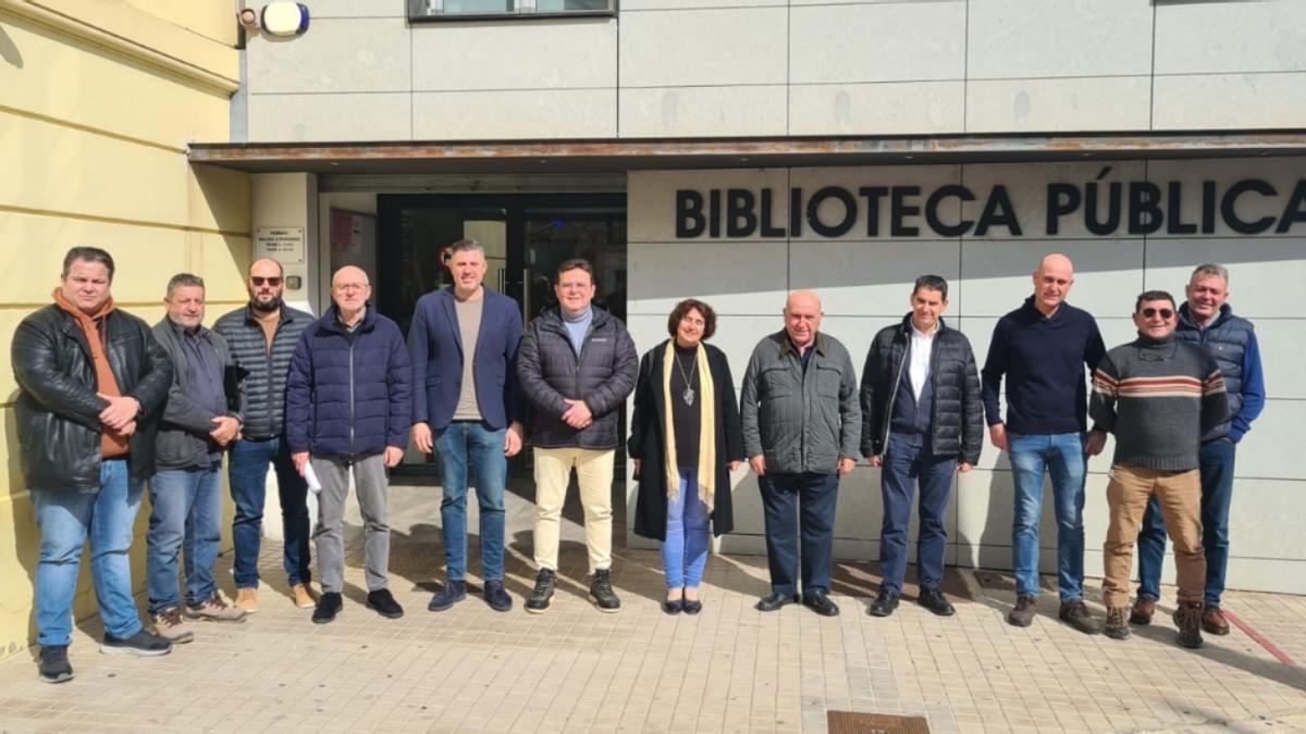 Alcaldes, técnicos y representantes de entidades agrarias, en Sueca.