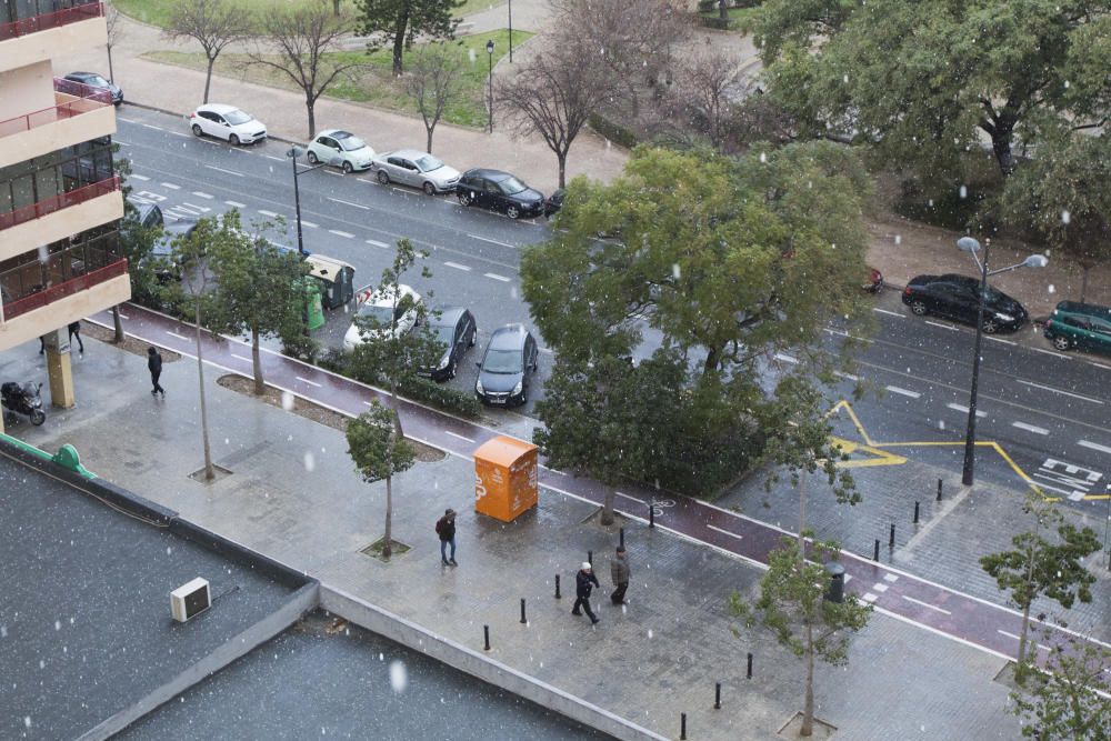 Granizo a la altura de Blasco Ibáñez.