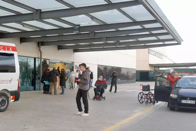 Los pacientes en espera de cama se duplican en un solo día por la incidencia de la gripe