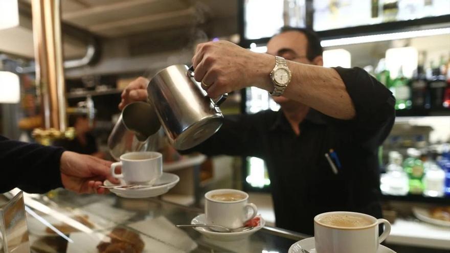 La Mesa de Absentismo de Canarias busca agilizar las pruebas sanitarias para reducir las bajas laborales