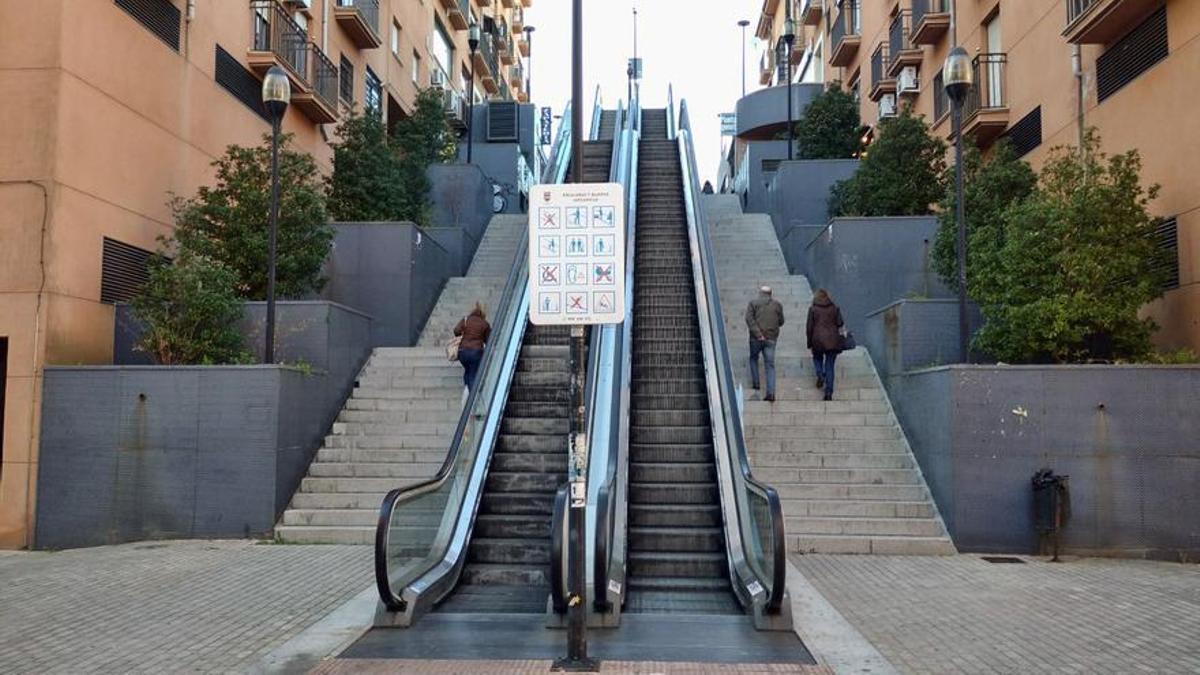 Las escaleras mecánicas de Plasencia se vigilarán con una cámara.