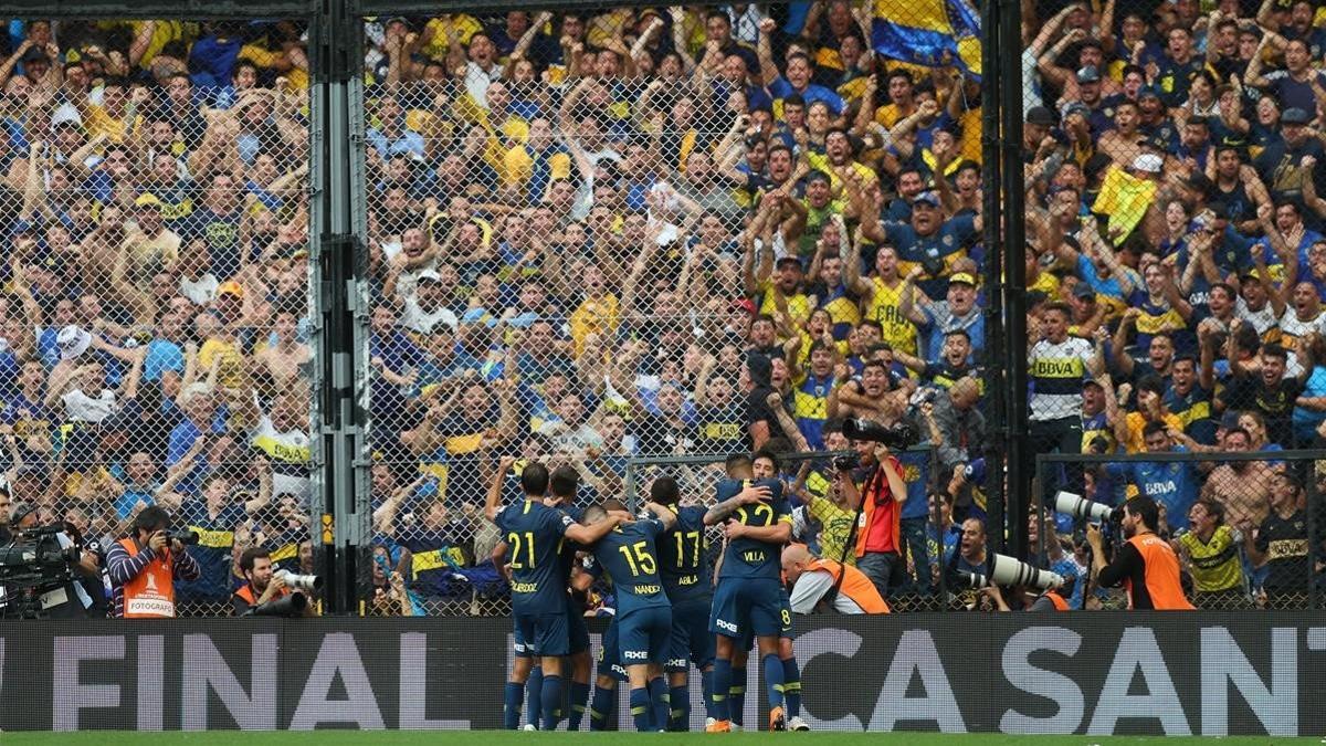 zentauroepp45862032 soccer football   copa libertadores final   first leg   boca181111212514