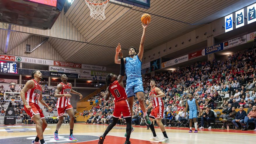 El Obradoiro firma al &#039;gigante&#039; Felipe Dos Anjos