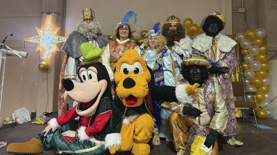 Los Reyes Magos llevan la  ilusión por toda la Comarca Campo de Belchite