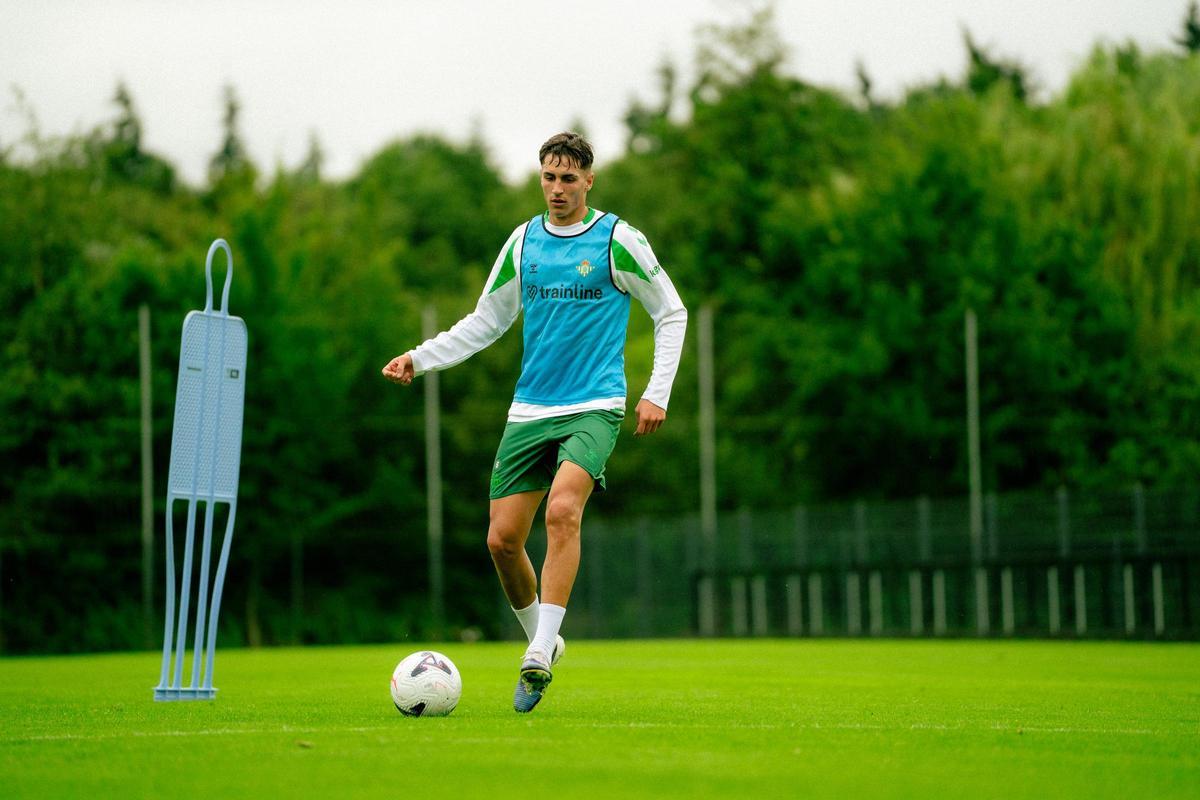 Facundo Bernal, en el primer día de pretemporada del Betis en Alemania