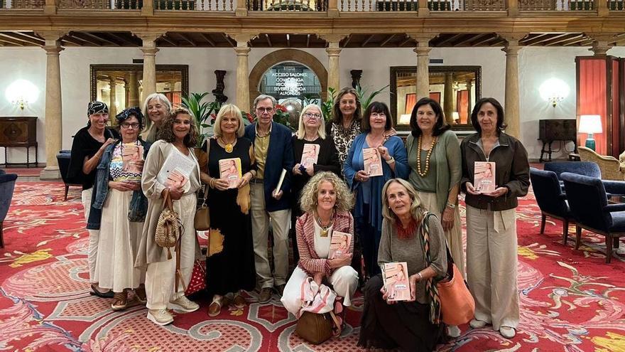 La tertulia literaria "La Pizarra" estrena temporada en Oviedo con el escritor Manuel García Rubio