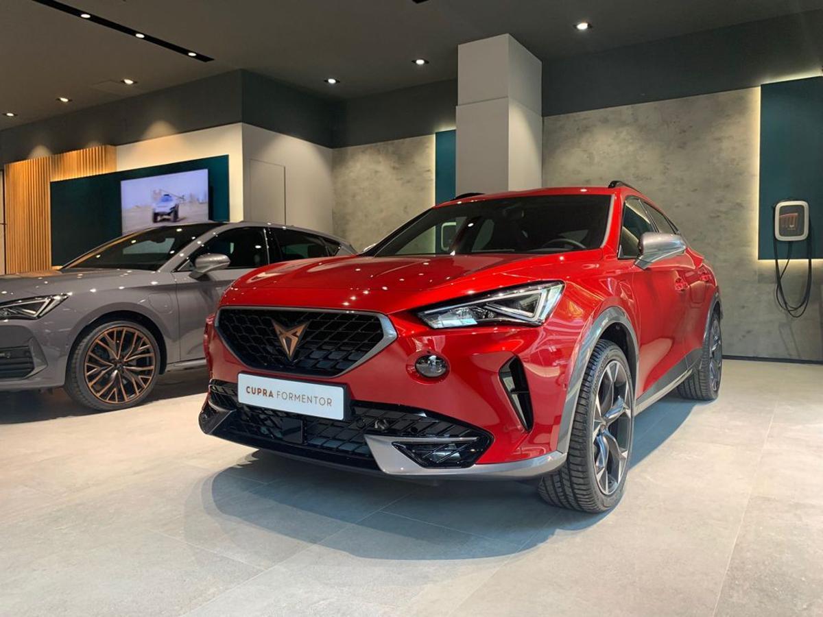 El CUPRA Garage de Valencian cuenta con unas instalaciones de más de 400 metros cuadrados