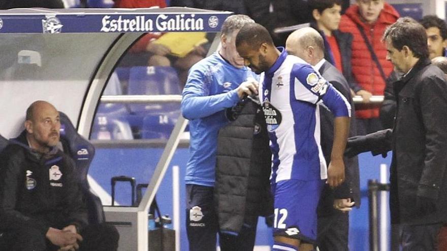 Sidnei, tras su lesión ante el Betis