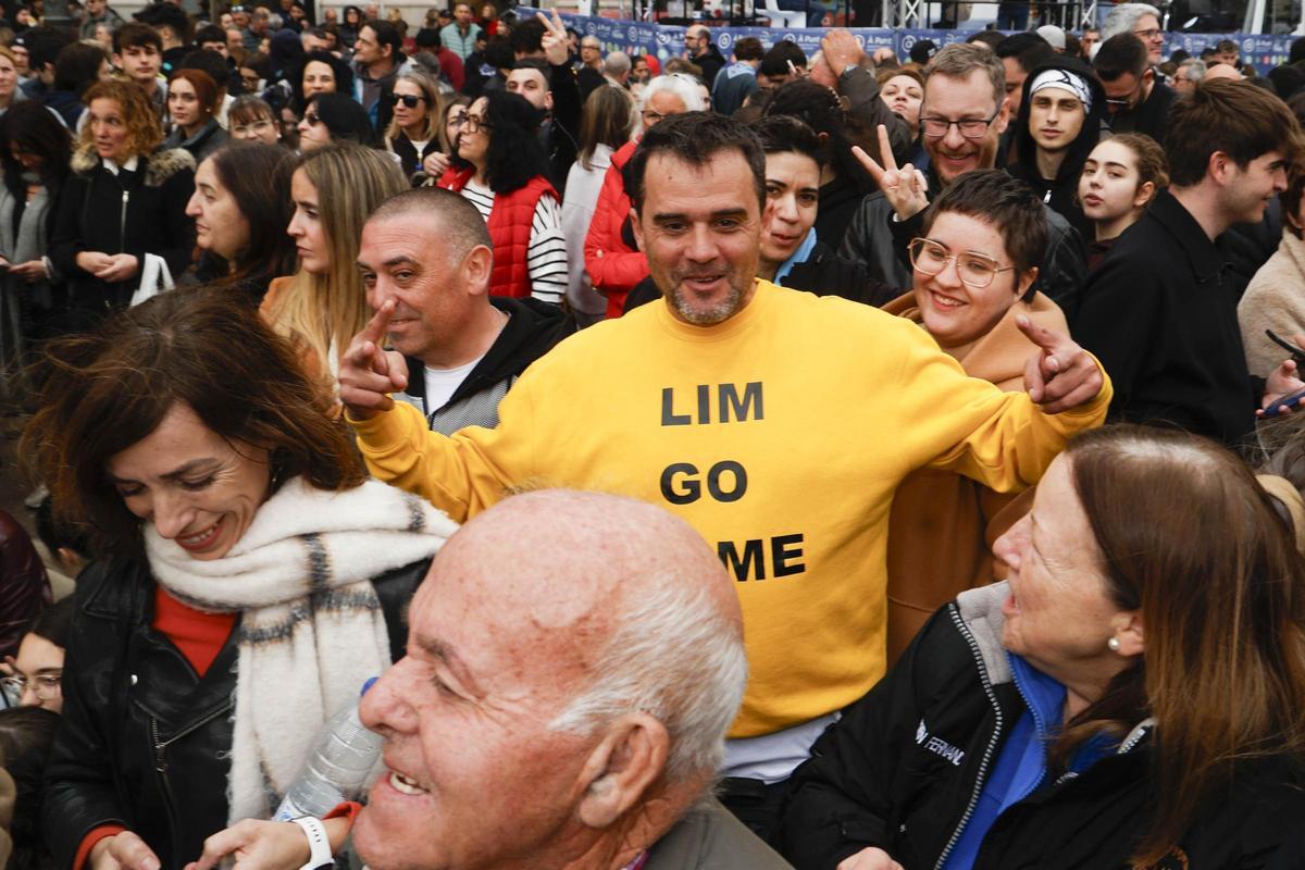 Búscate en la mascletà del 3 de marzo en la plaza del Ayuntamiento de València