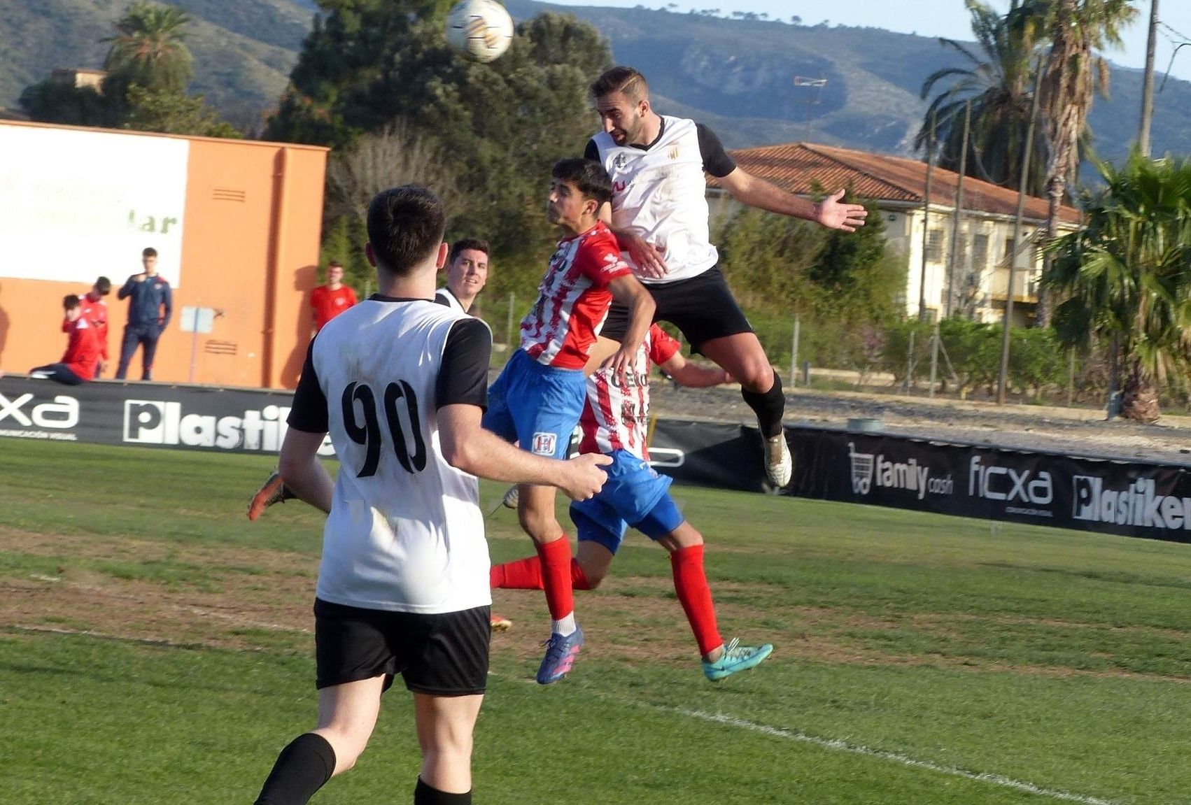 El Carcaixent eliminó al Onda con un ajustado 4-3.