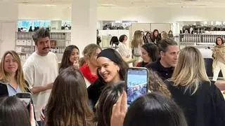 Rosalía se presenta en la central de Inditex: "Es una visita de carácter privado"